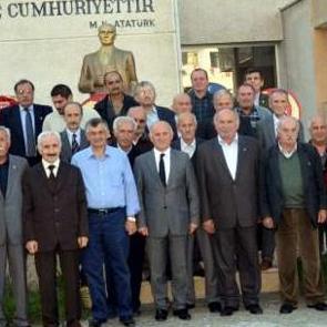 CHP'de toplu istifa