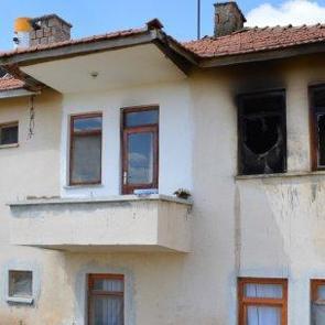 &Ccedil;ubuk'taki  yangın paniğe yol a&ccedil;tı