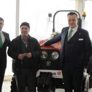 DenizBank'tan 10 &ccedil;ift&ccedil;iye trakt&ouml;r