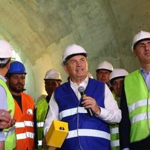 D&ouml;rt g&ouml;zle beklenen dev projede sona gelindi