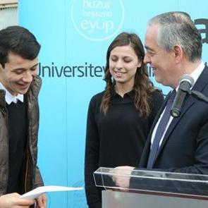 Ey&uuml;p'te Sosyal Hizmetler hız kesmeden s&uuml;r&uuml;yor