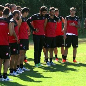 Gen&ccedil;lerbirliği "10" eksikle &ccedil;alıştı