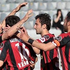 Gen&ccedil;lerbirliği ikinci yarıda a&ccedil;ıldı