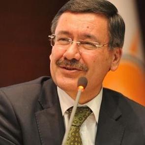 G&ouml;k&ccedil;ek'ten Sarıg&uuml;l'e Twitter'dan g&ouml;nderme!