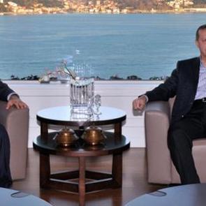 G&uuml;l ile Erdoğan'ı &ccedil;atıştırma planı &ccedil;&ouml;kt&uuml;!