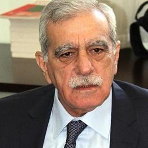 T&uuml;rk'ten demokratik &ouml;zerklik vurgusu