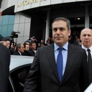 Hakan Fidan geri d&ouml;nd&uuml;, paraleller k&uuml;plere bindi
