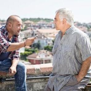 Halil Ergün'den Tarık Akan'a: Densiz