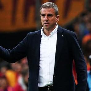 Hamza Hamzaoğlu resmen imzaladı!