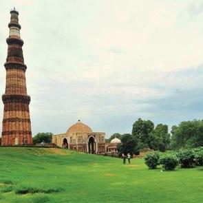 Hindistan'a M&uuml;sl&uuml;man T&uuml;rk&uuml;n vurduğu ilk m&uuml;h&uuml;r