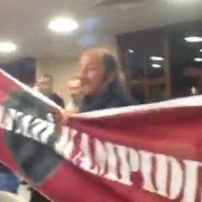 İBB Meclis toplantısında olaylar &ccedil;ıktı