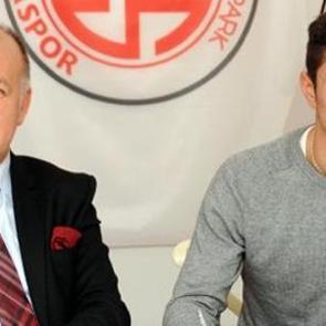 İlkay resmen Antalyaspor'da!