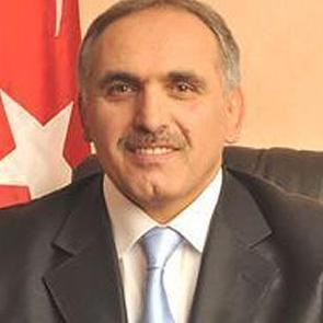 İnat uğruna başladı, 4. kez başkan se&ccedil;ildi