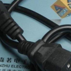 İntel t&uuml;m kabloları yok etmek istiyor