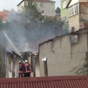 İstanbul&rsquo;da korkutan yangın