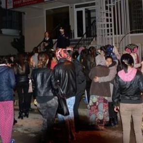 Kız &ouml;ğrenci yurdunda yangın paniği