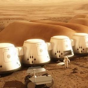 Mars g&ouml;n&uuml;ll&uuml;leri 100 kişi kaldı