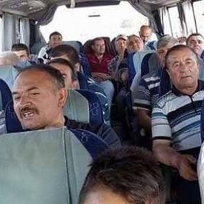 MHP'liler Belediyeyi bırakıp tatile gitti