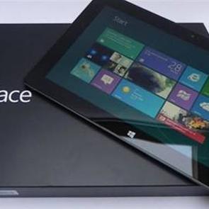 Microsoft 5 milyon dolarlık tablet dağıttı