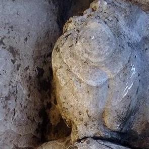 Mısır'da antik heykel bulundu