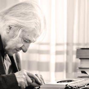 Nuri Pakdil: Hasta dünya için tek çare İslamiyet