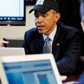 Obama tarihe ge&ccedil;ti