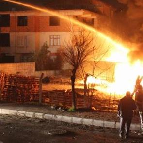 Kastamonu'da 6 ev yangında k&uuml;l oldu