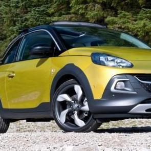 Opel'in yeni cep roketi şimdi daha g&uuml;&ccedil;l&uuml;
