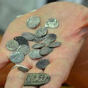 Orhan Gazi d&ouml;nemine ait ak&ccedil;eler bulunduğu yer şaşırttı