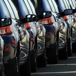 Otomotiv &uuml;retimi 2015'te rekor kırdı