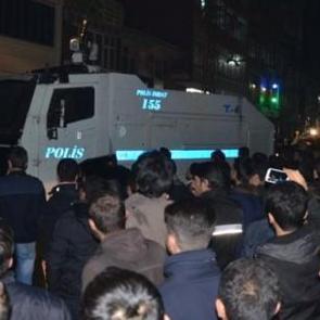 Polis Hakkari'de alkışı hak etti