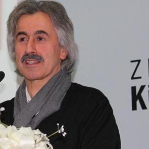 Prof. Dr. Ali Arslan: Halifelik kaldırılmamıştır