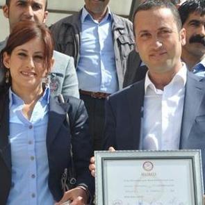 Şırnak'ta başkanlar mazbatalarını aldı