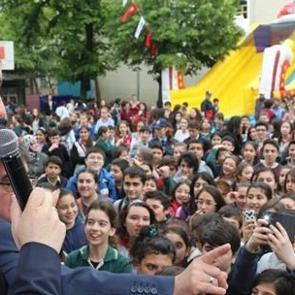 Tantavi'li &ccedil;ocuklar şenlikte eğlendi