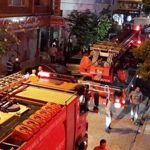 Teravihte yangın paniği: Faciadan d&ouml;n&uuml;ld&uuml;!