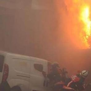 Trafo patladı! İstiklal'de korku dolu anlar