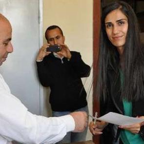 T&uuml;rkiye'nin ilk S&uuml;ryani başkanı mazbatasını aldı