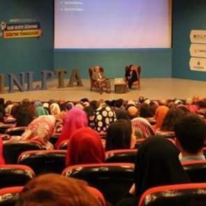 "Türkiye İslamdan dünyaya açılan bir kapıdır"