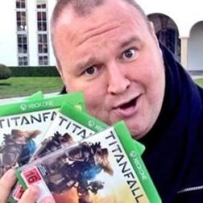 &Uuml;nl&uuml; hacker servetini ABD'ye kaptırdı