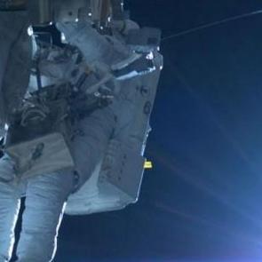 UUİ&rsquo;deki astronotlar uzay y&uuml;r&uuml;y&uuml;ş&uuml;nde