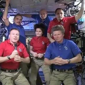 Uzayda 199 g&uuml;n ge&ccedil;iren astronotlar d&uuml;nyaya d&ouml;nd&uuml;