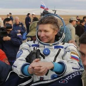 Uzayda en uzun s&uuml;re kalan kozmonot D&uuml;nya'ya d&ouml;nd&uuml;