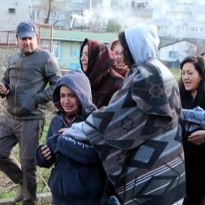 Yangından kurtulan &ccedil;ocuk tableti i&ccedil;in ağladı