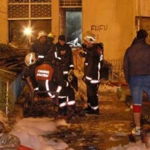 Zeytinburnu'nda korkutan yangın