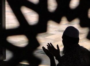  Arife g&uuml;n&uuml; zikirleri, kuşluk, tesbih ve ş&uuml;k&uuml;r namazları