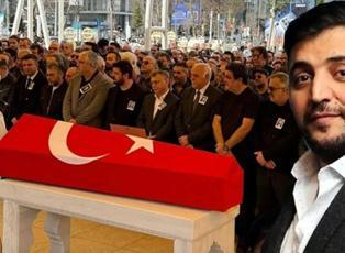 Şinasi Yurtsever son yolculuğuna uğurlandı! Annesinin feryadı yürekleri yaktı