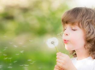 &Ccedil;ocuklarda bahar alerjisiyle başa &ccedil;ıkma rehberi