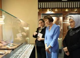 Emine Erdoğan'dan "Arkeolojinin Altın Çağı Sergisi"ne ilişkin paylaşım