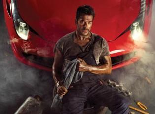 Burak Özçivit'ten tek kişilik tiyatro oyunu: İstanbul'un En Güzel Kızı için geri sayım başladı