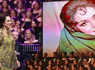 T&uuml;rkan Şoray sahneye &ccedil;ıkmaya hazırlanıyor!